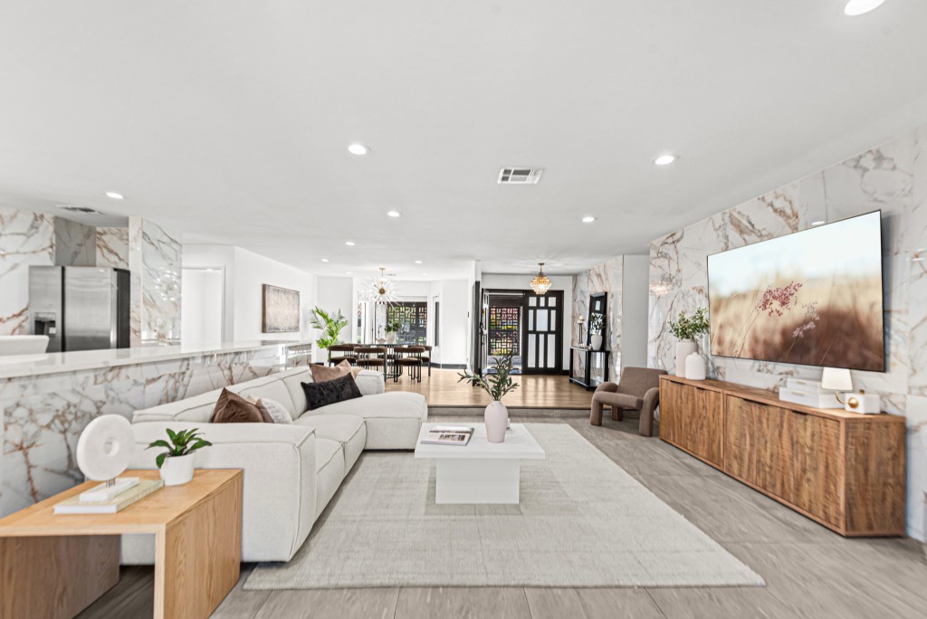 Staging vacant vs occupied homes Las Vegas — professional staging transformation by Utopia Home Staging